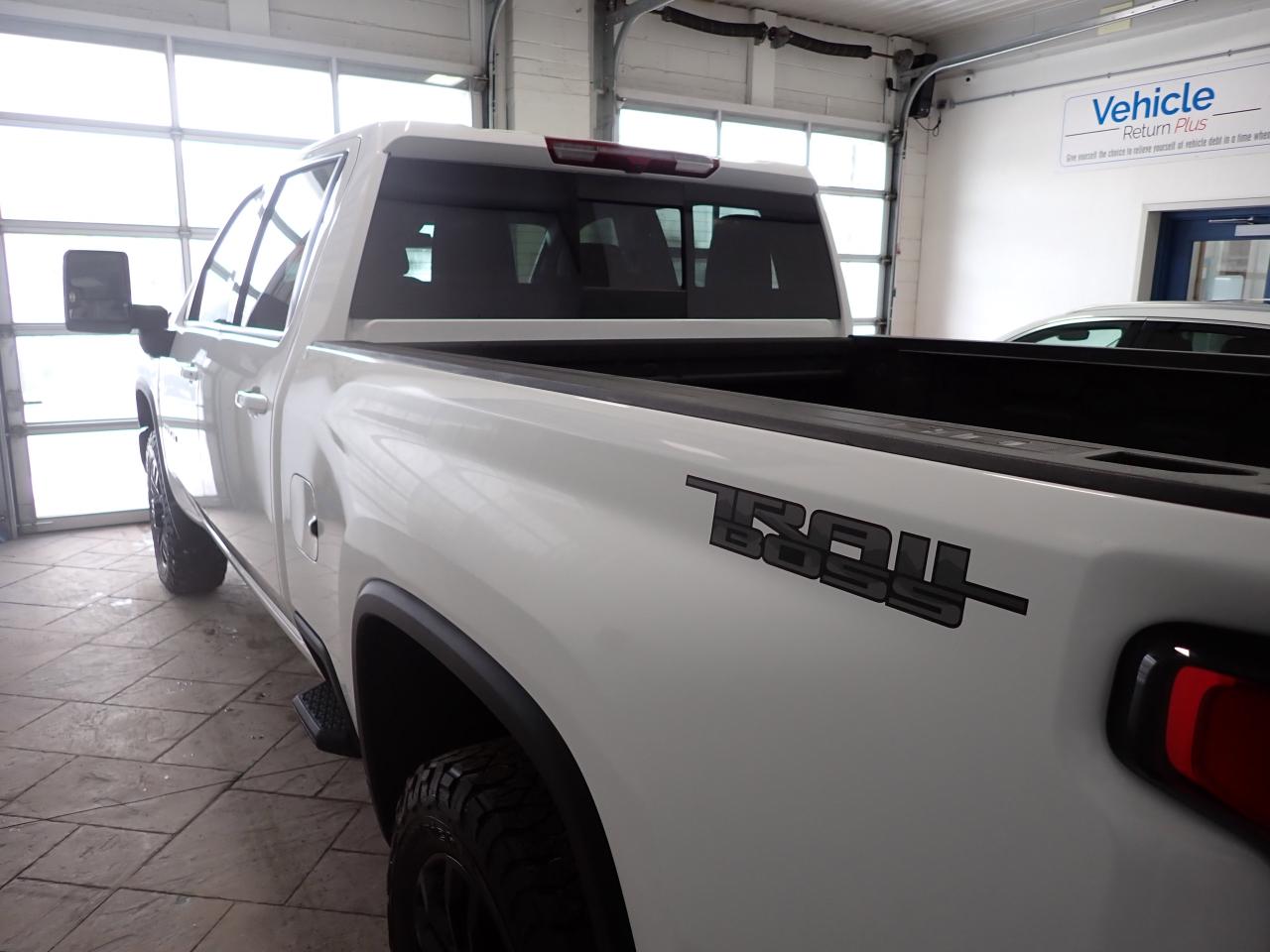 2025 Chevrolet Silverado 3500HD LTZ 4WD CREW CAB LEATHER NAVI  *DIESEL* TRAILBOSS Z71 Photo