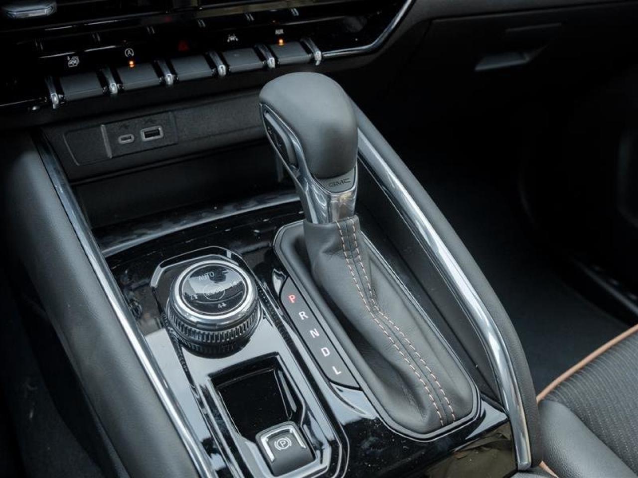 2026 GMC Canyon AT4 Photo