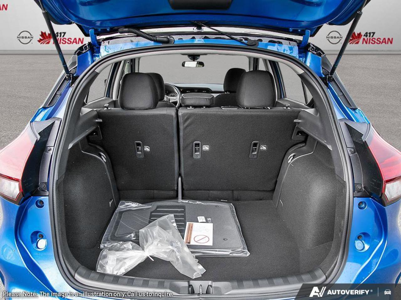 2025 Nissan Kicks Play SV Photo