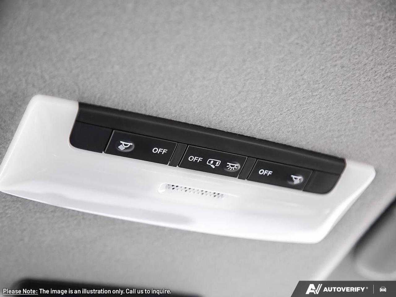 2025 Nissan Kicks Play SV Photo