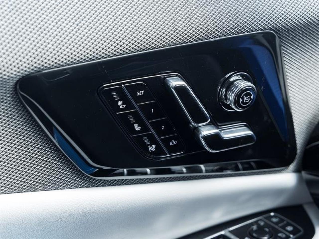 2026 Cadillac OPTIQ Premium Luxury Photo