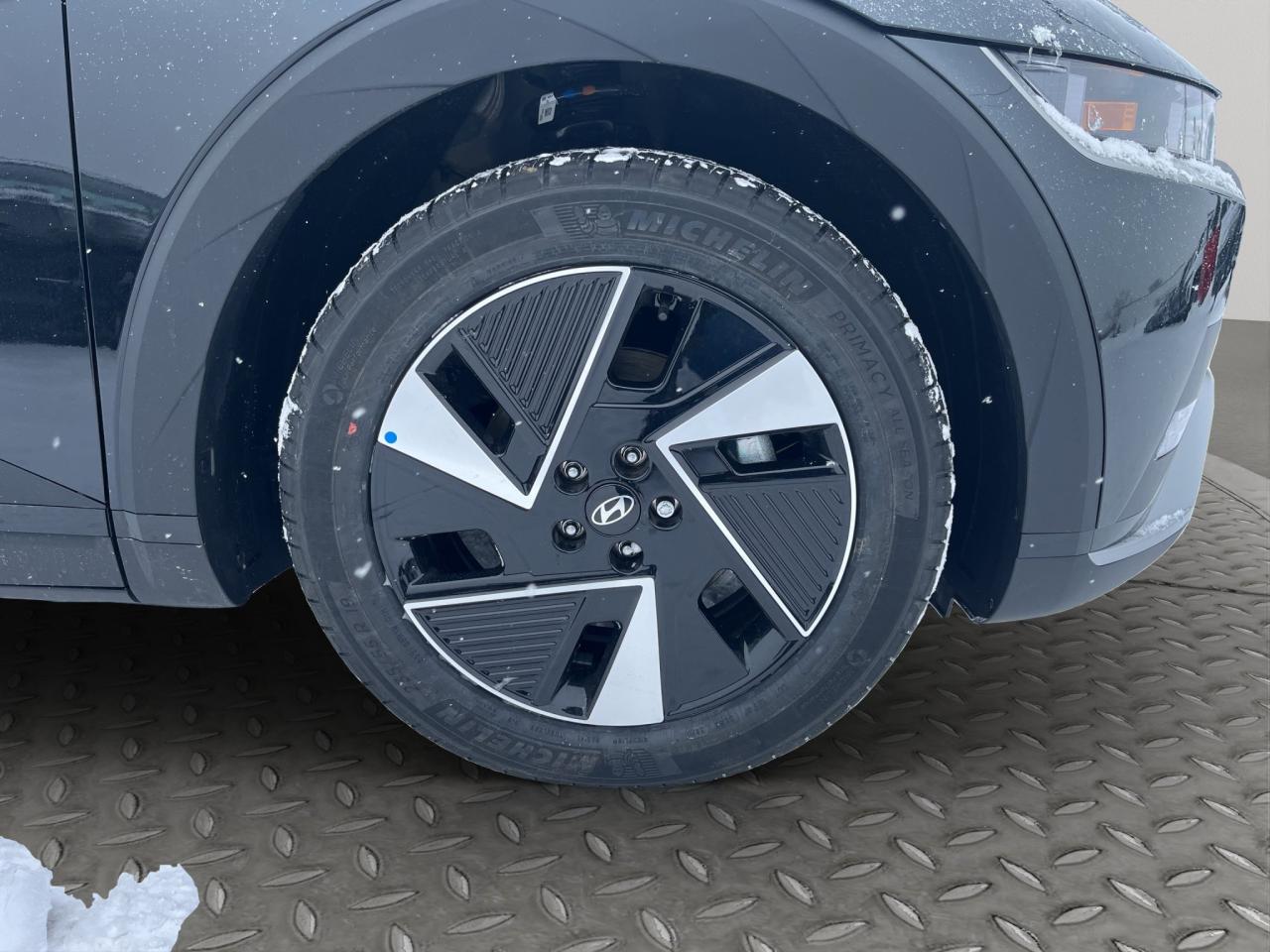 2025 Hyundai IONIQ 5 Preferred Photo