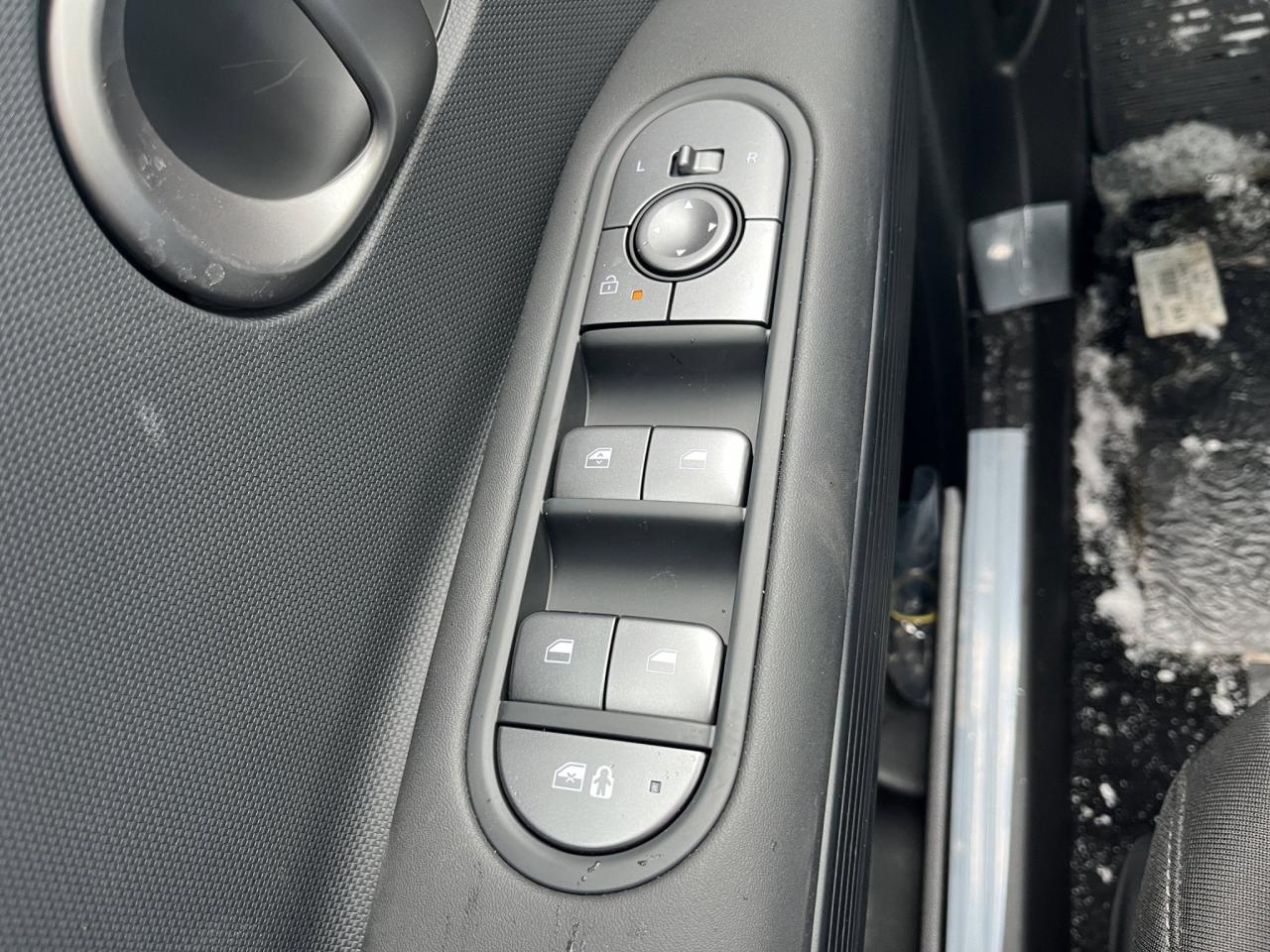 2025 Hyundai IONIQ 5 Preferred Photo