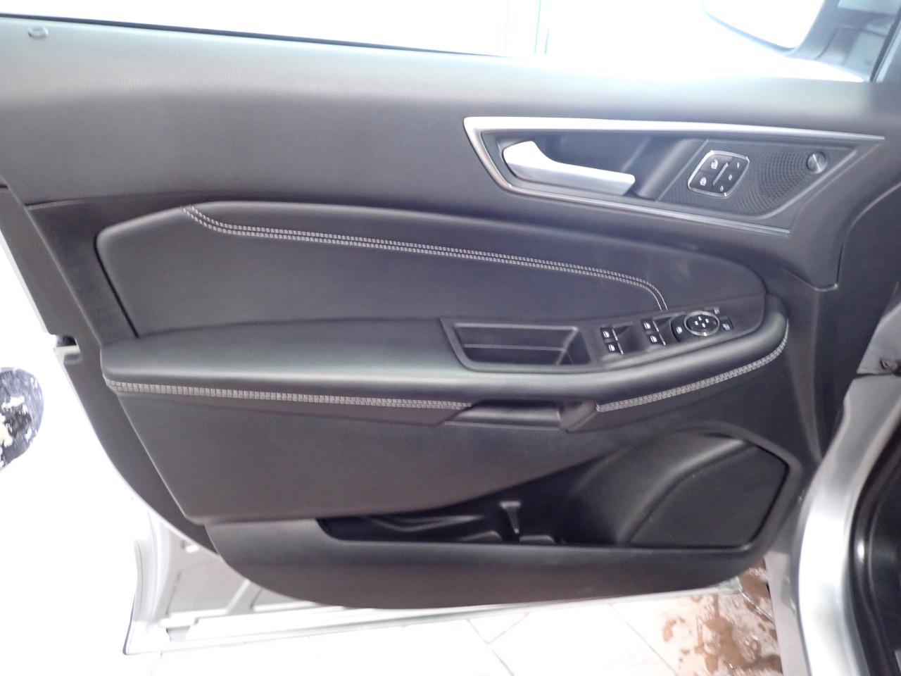 2024 Ford Edge Titanium AWD LEATHER SUNROOF Photo