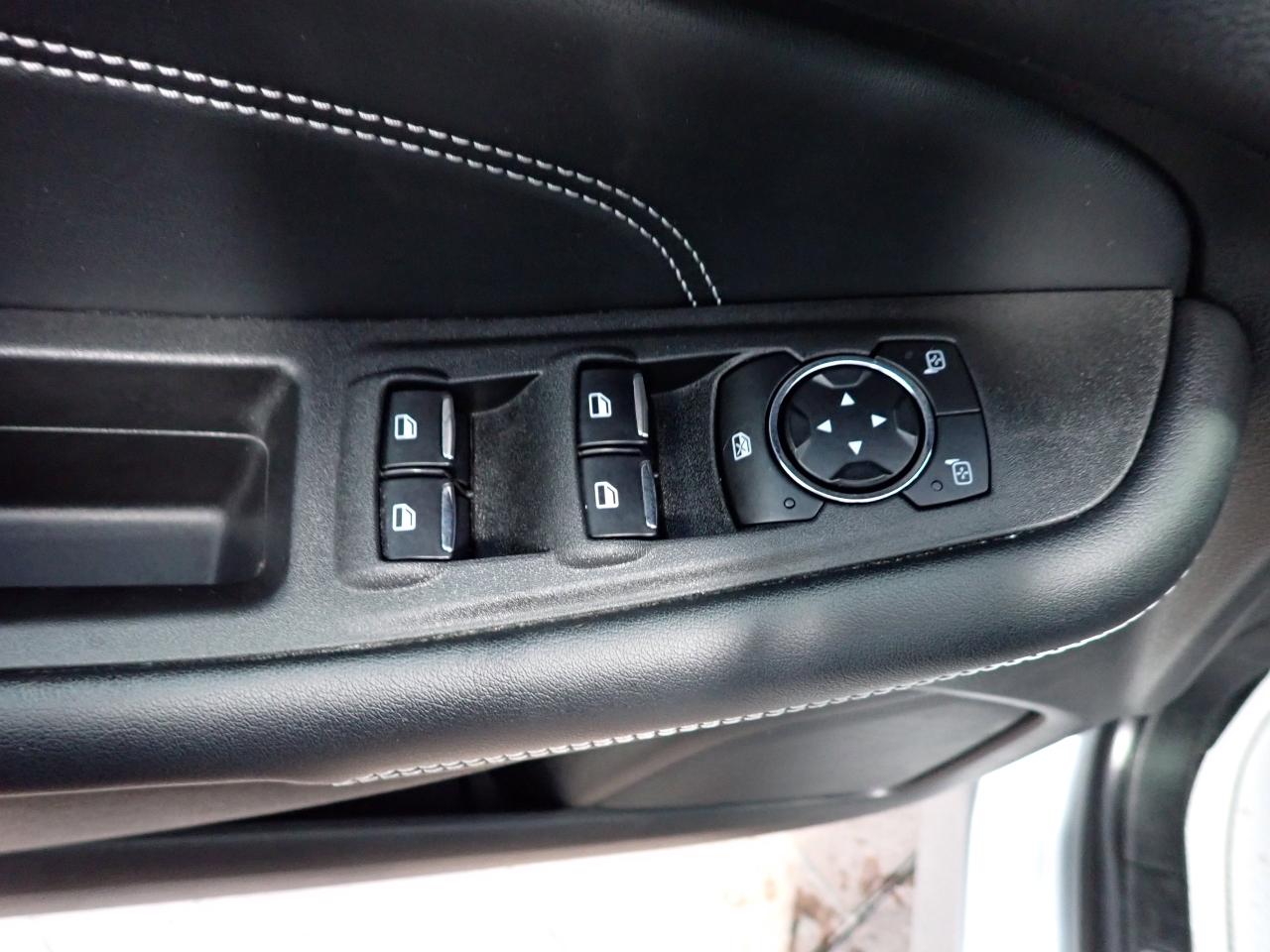 2024 Ford Edge Titanium AWD LEATHER SUNROOF Photo