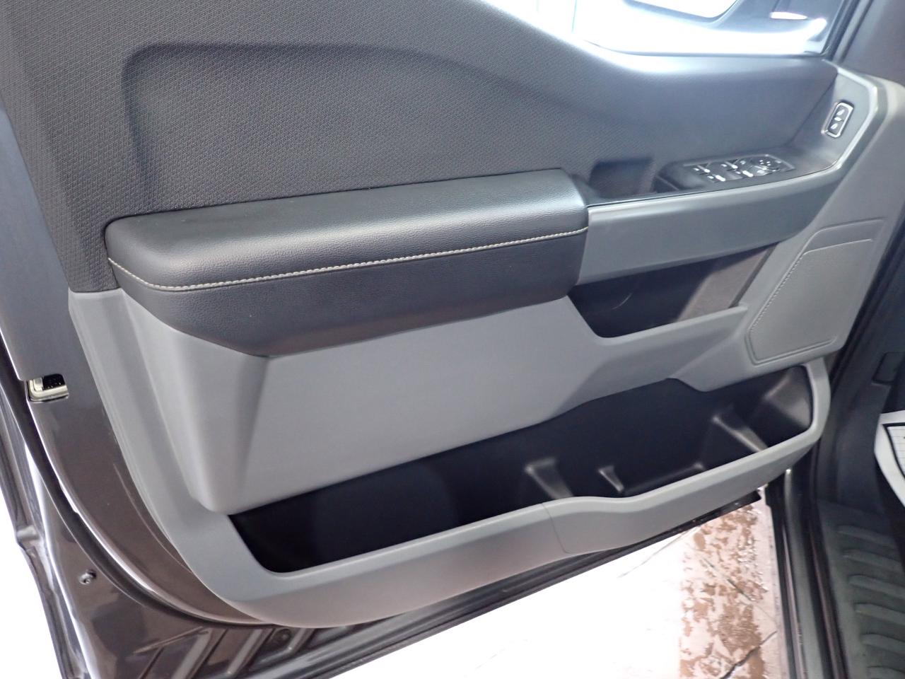 2022 Ford F-150 XLT SUPERCREW 6.5 FT BOX NAVI  4WD Photo