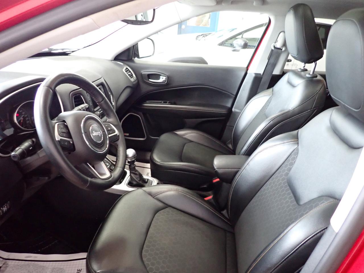 2017 Jeep Compass North 4WD *MANUAL* SUNROOF Photo
