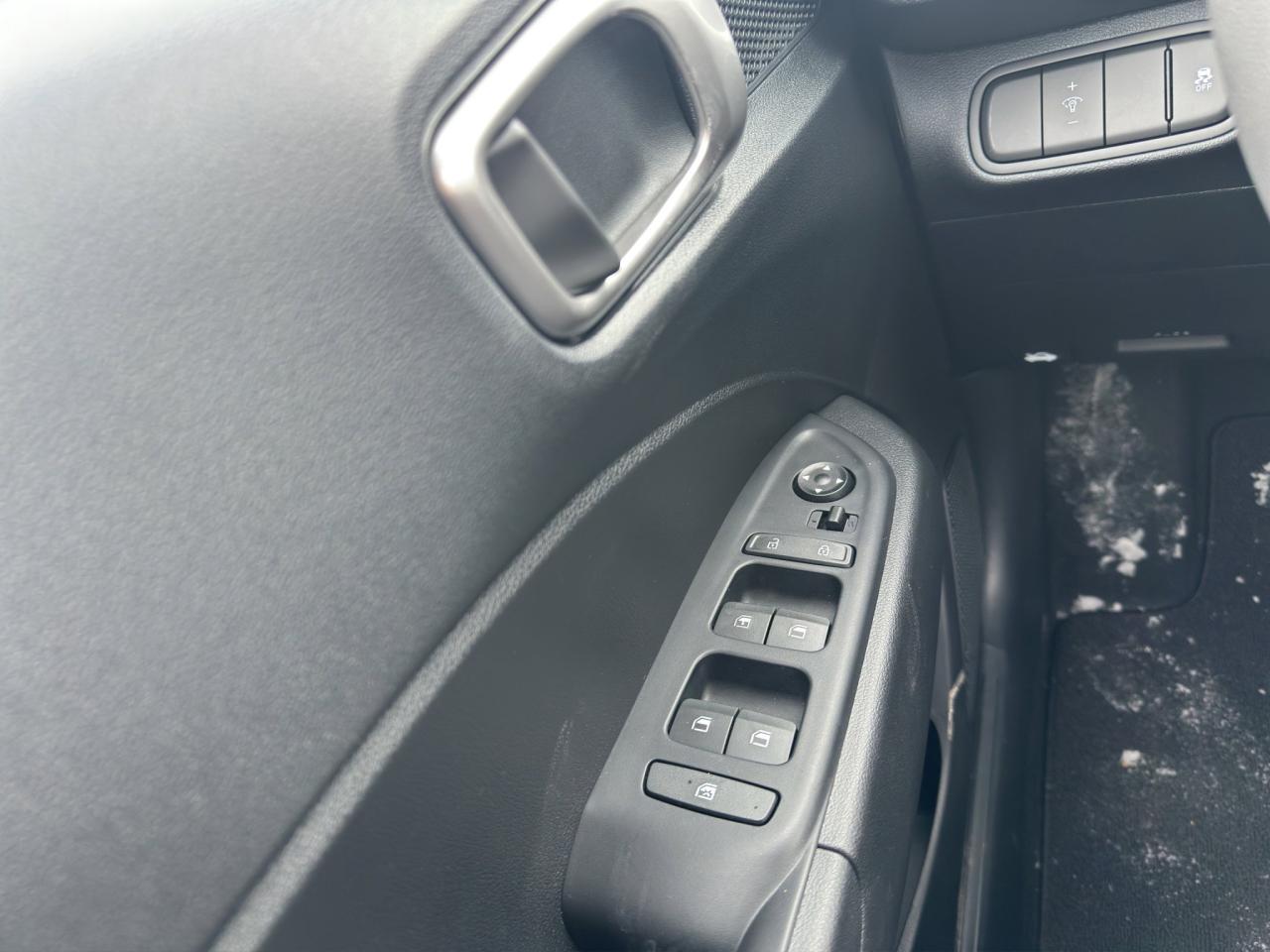 2026 Hyundai Venue Essential Photo