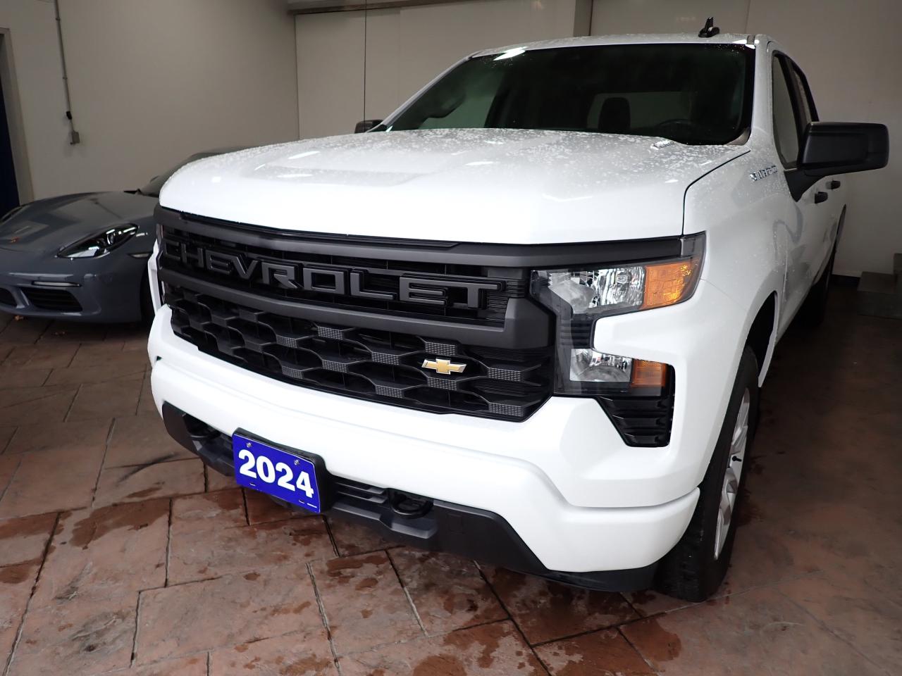 2024 Chevrolet Silverado 1500 Custom Crew Cab 4WD Photo