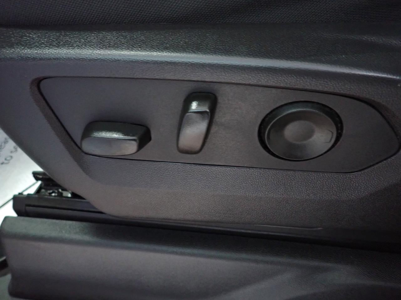 2024 Chevrolet Silverado 1500 Custom Crew Cab 4WD Photo