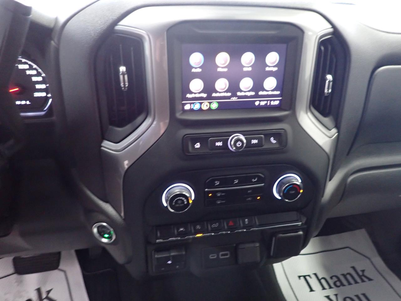2024 Chevrolet Silverado 1500 Custom Crew Cab 4WD Photo