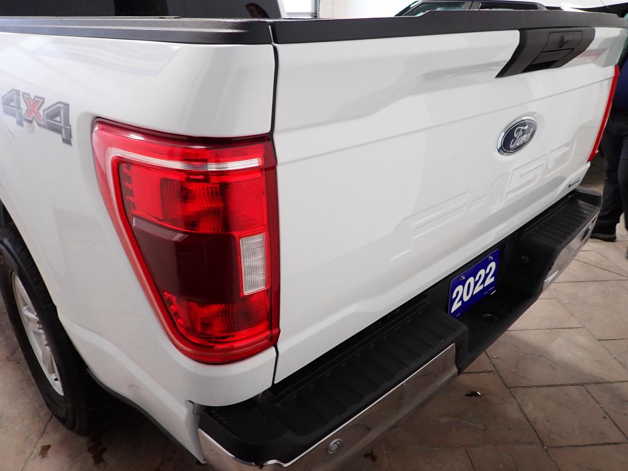 2022 Ford F-150 XLT SUPERCREW NAVI 5.5-FT BOX 4WD Photo4