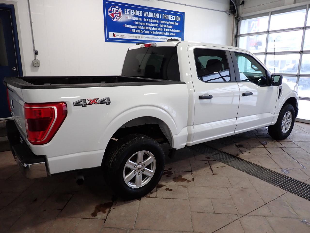 2022 Ford F-150 XLT SUPERCREW NAVI 5.5-FT BOX 4WD Photo