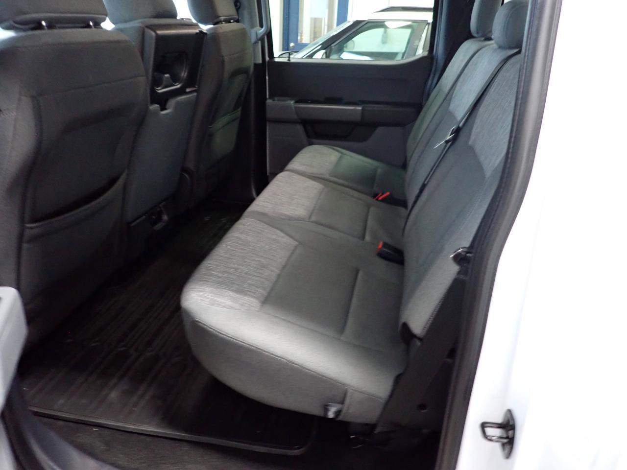 2022 Ford F-150 XLT SUPERCREW NAVI 5.5-FT BOX 4WD Photo