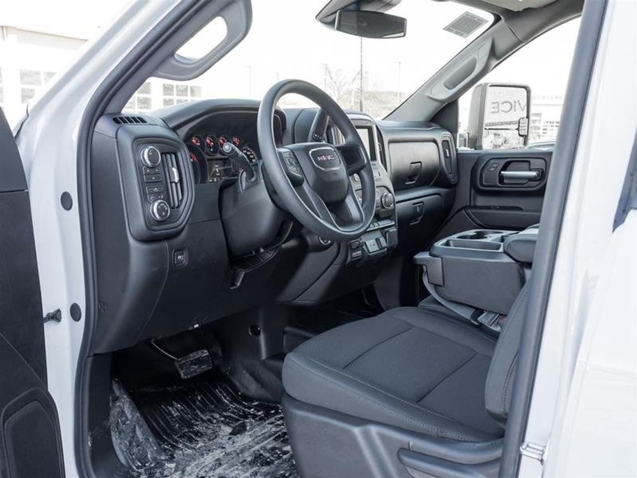 2026 GMC Sierra 2500 HD PRO Photo