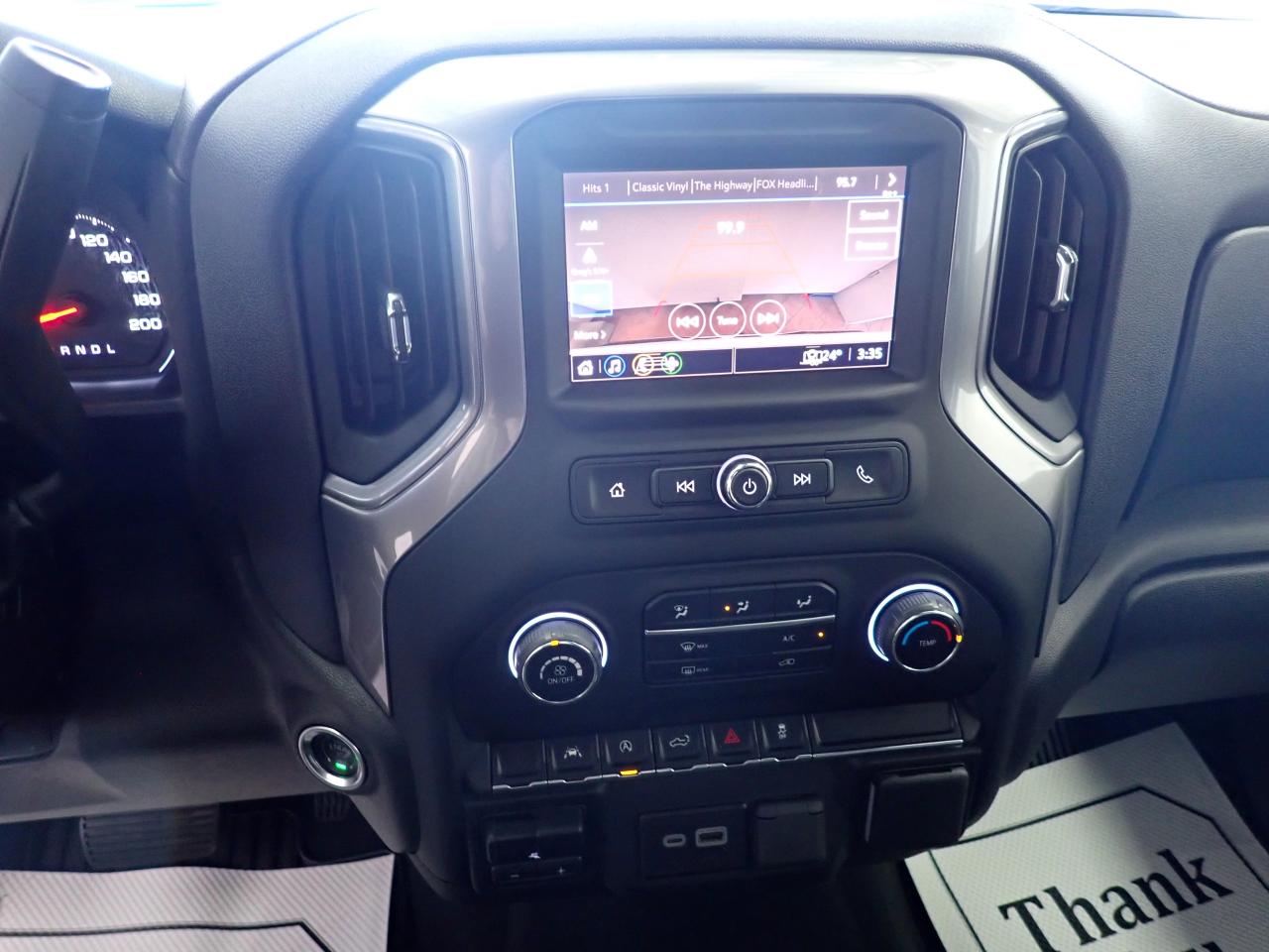 2024 Chevrolet Silverado 1500 Custom CREW CAB 4WD 6.5 BOX Photo