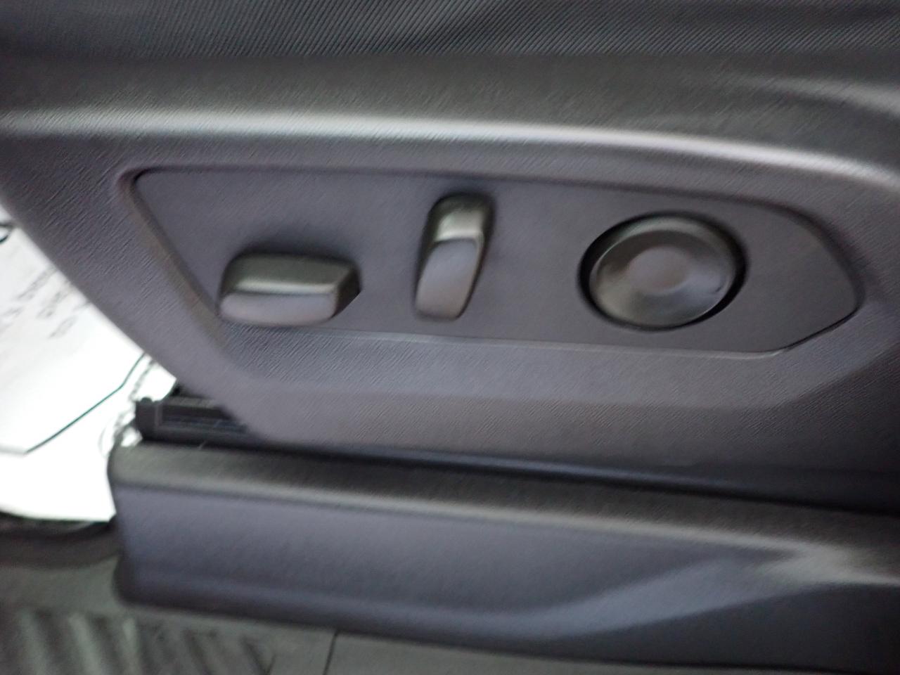 2024 Chevrolet Silverado 1500 Custom CREW CAB 4WD 6.5 BOX Photo