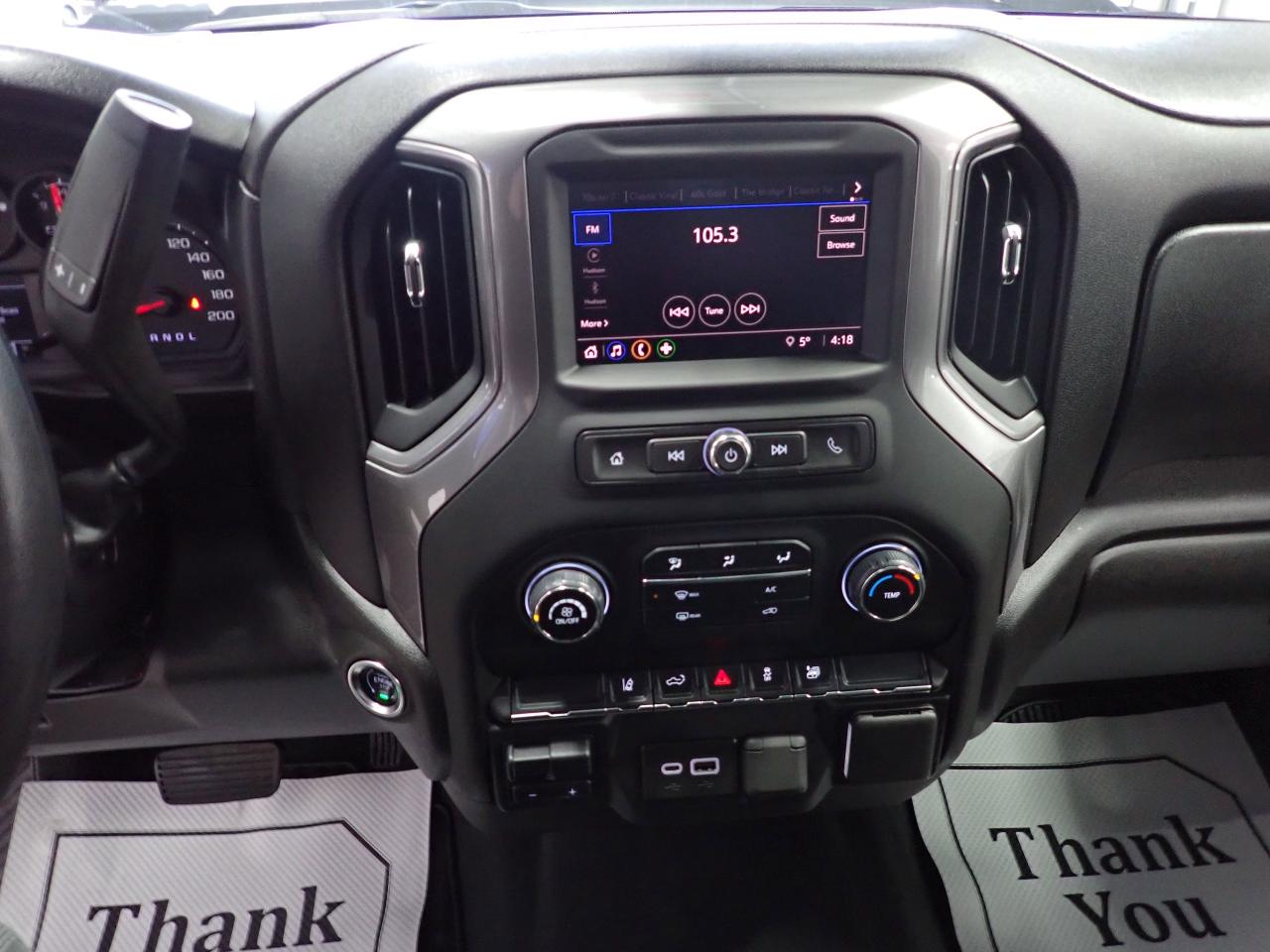 2025 Chevrolet SILVERADO 2500HD Custom CREW CAB 4WD Photo