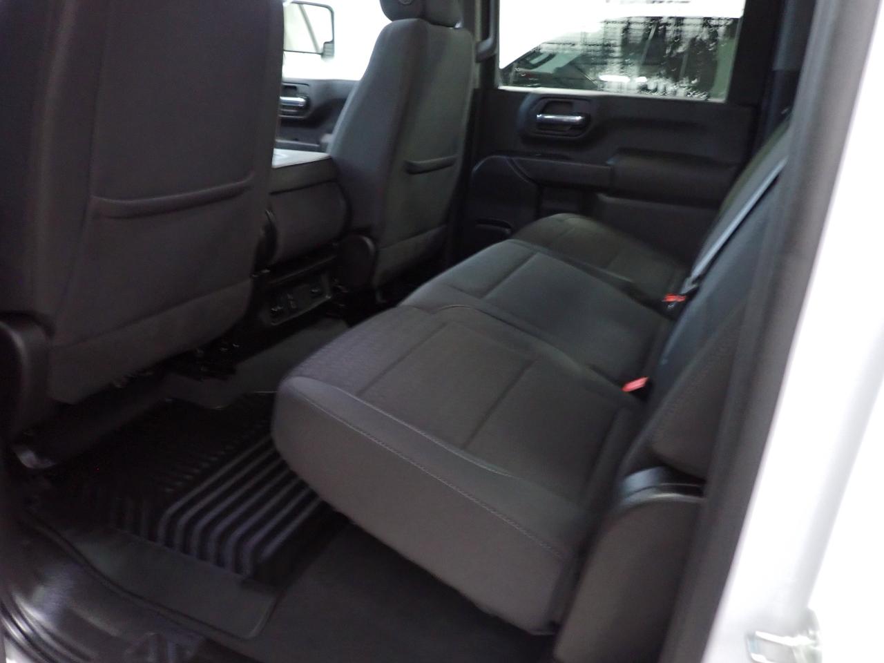 2025 Chevrolet SILVERADO 2500HD Custom CREW CAB 4WD Photo