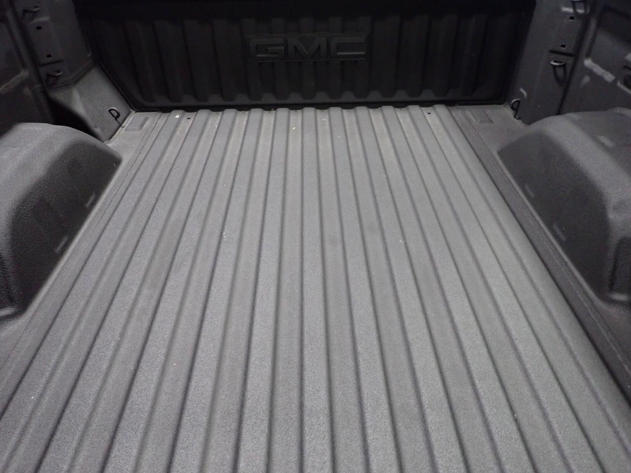 2025 GMC Sierra 1500 Elevation CREW CAB 4WD NAVI  *DIESEL* Photo3