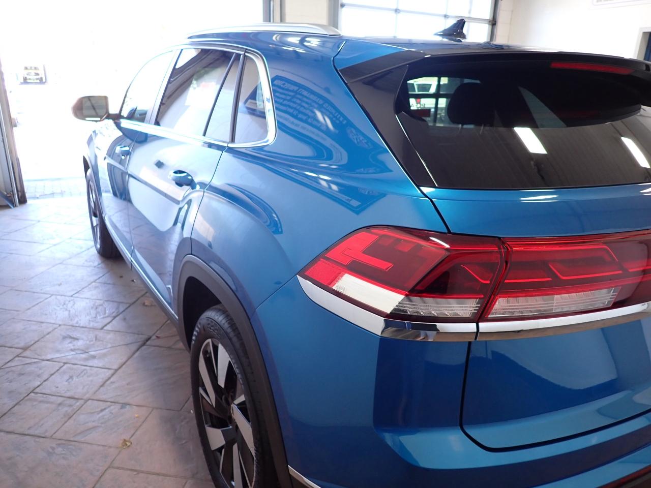 2025 Volkswagen Atlas Cross Sport Highline AWD LEATHER NAVI SUNROOF Photo