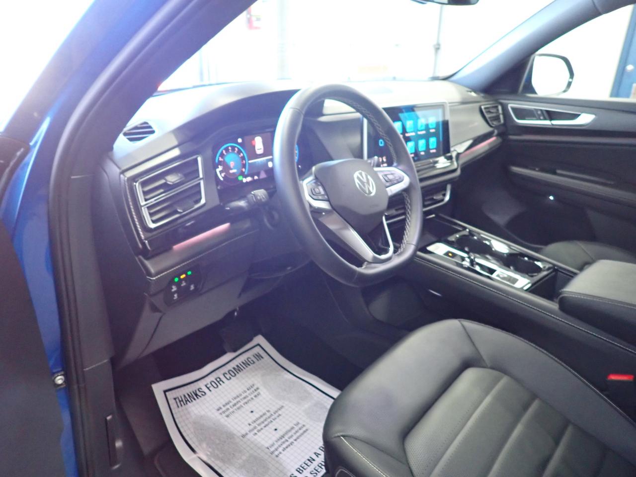 2025 Volkswagen Atlas Cross Sport Highline AWD LEATHER NAVI SUNROOF Photo