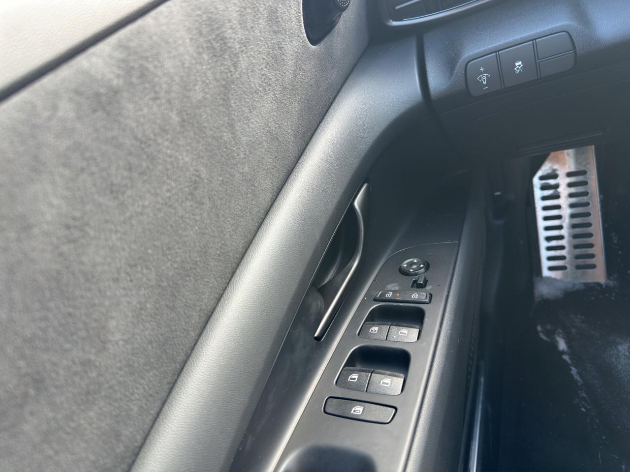 2025 Hyundai Elantra N  Photo