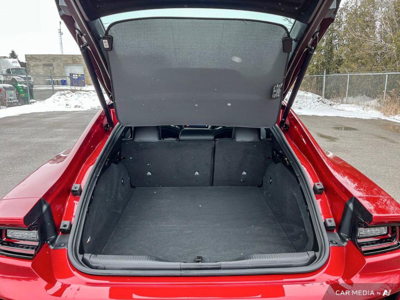 2024 Dodge Charger Daytona Scat Pack | Electric | Scat Pack | Navi | Lane Departure Warning | Wireless Phone Charger | Photo