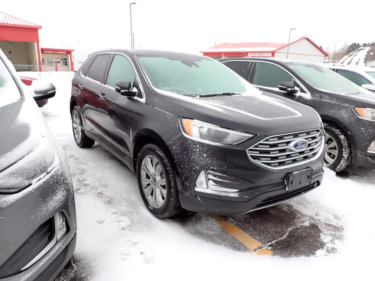 2024 Ford Edge Titanium AWD Photo