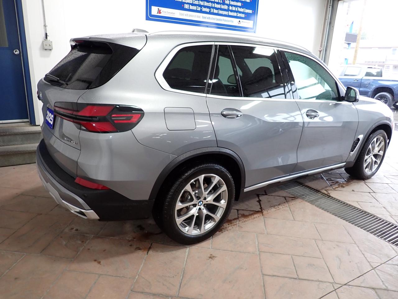 2025 BMW X5 xDrive40i AWD *HYBRID* LEATHER NAVI PANO SUNROOF Photo