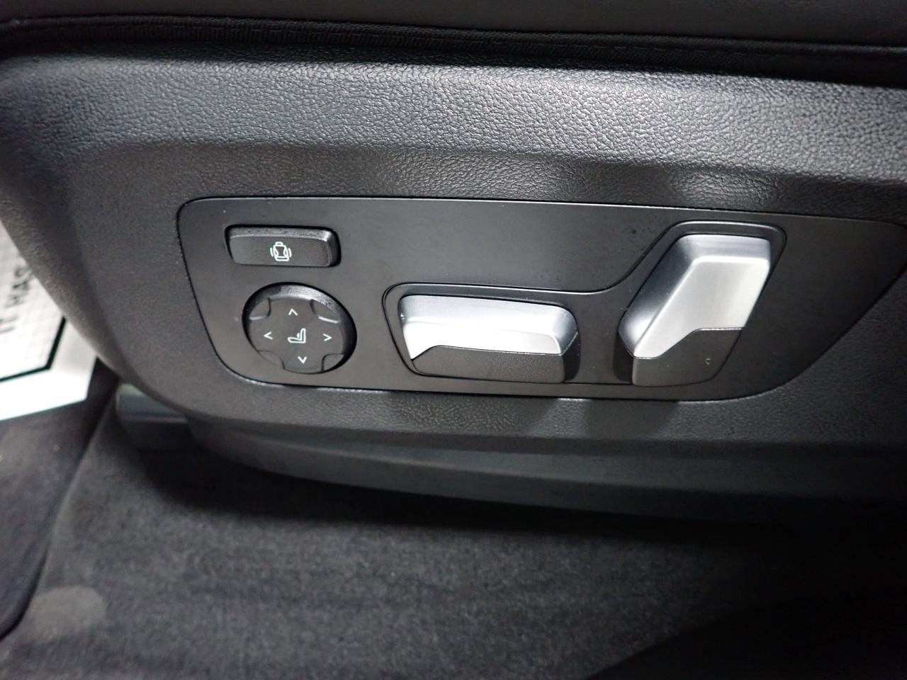 2025 BMW X5 xDrive40i AWD *HYBRID* LEATHER NAVI PANO SUNROOF Photo