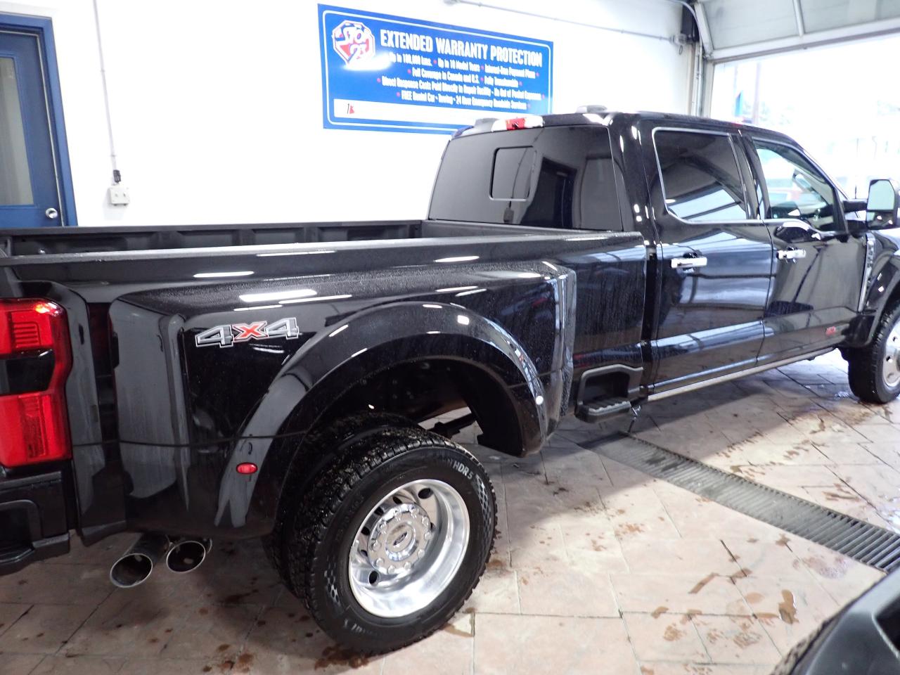 2023 Ford SUPER DUTY F-450 DRW PLATINUM CREW DRW LEATHER DULY SUNROOF 4WD *DIESEL* Photo