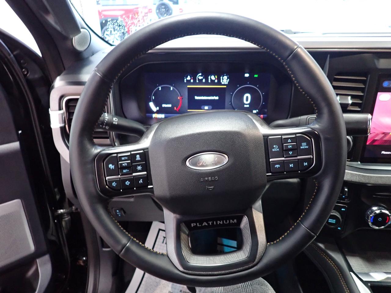 2023 Ford SUPER DUTY F-450 DRW PLATINUM CREW DRW LEATHER DULY SUNROOF 4WD *DIESEL* Photo