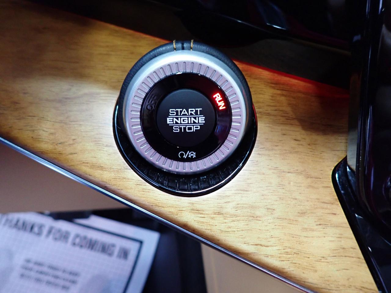 2022 Jeep Grand Wagoneer Series III 4WD LEATHER NAVI PANO SUNROOF Photo