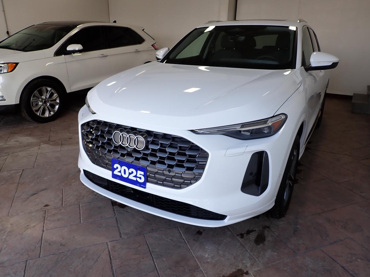 2025 Audi Q5 Progressiv AWD LEATHER NAVI SUNROOF Photo