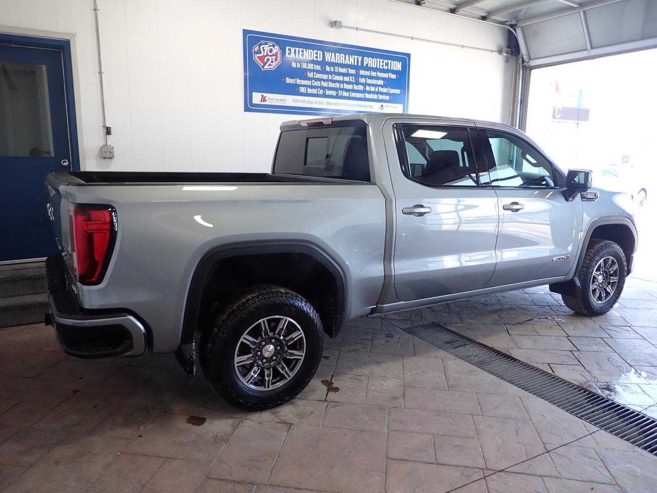 2024 GMC Sierra 1500 AT4 4WD CREW CAB *DIESEL* LEATHER Photo