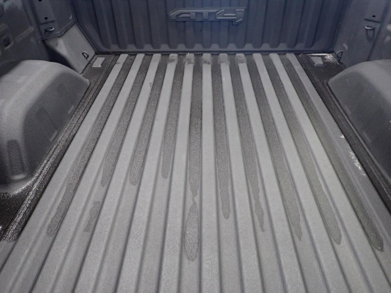 2024 GMC Sierra 1500 AT4 4WD CREW CAB *DIESEL* LEATHER Photo3