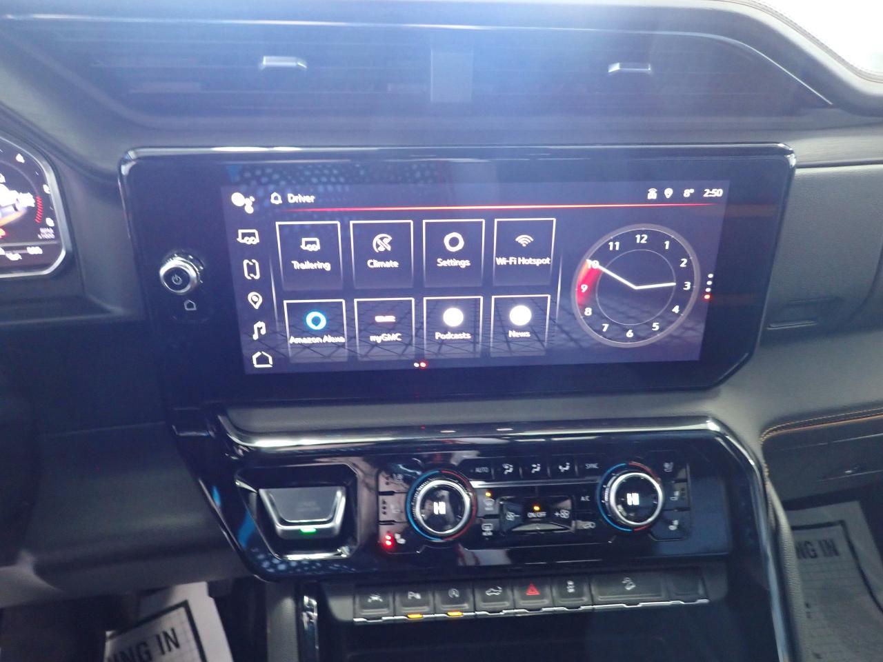 2024 GMC Sierra 1500 AT4 4WD CREW CAB *DIESEL* LEATHER Photo