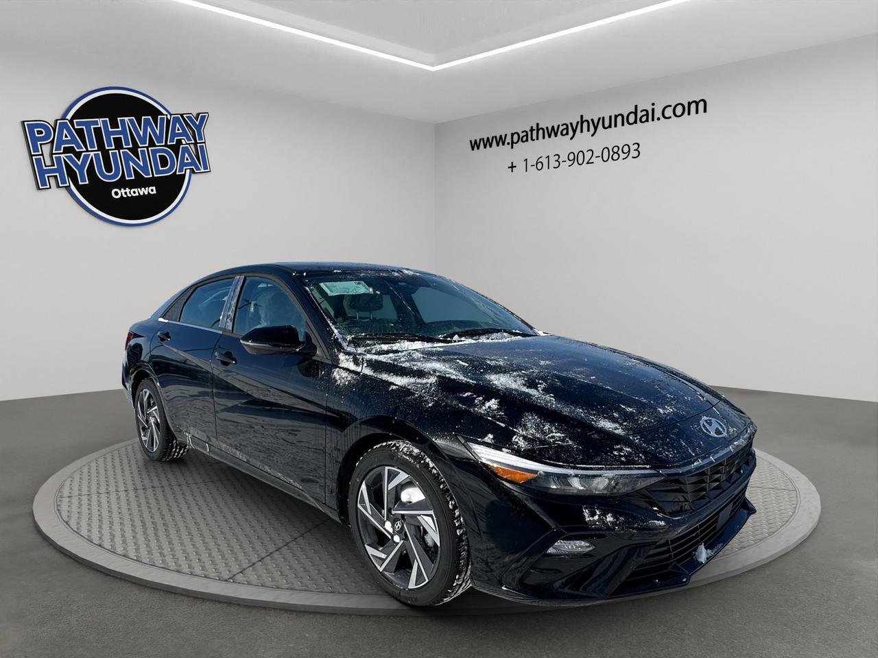 2026 Hyundai Elantra Luxury Photo0
