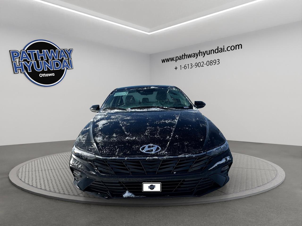 2026 Hyundai Elantra Luxury Photo