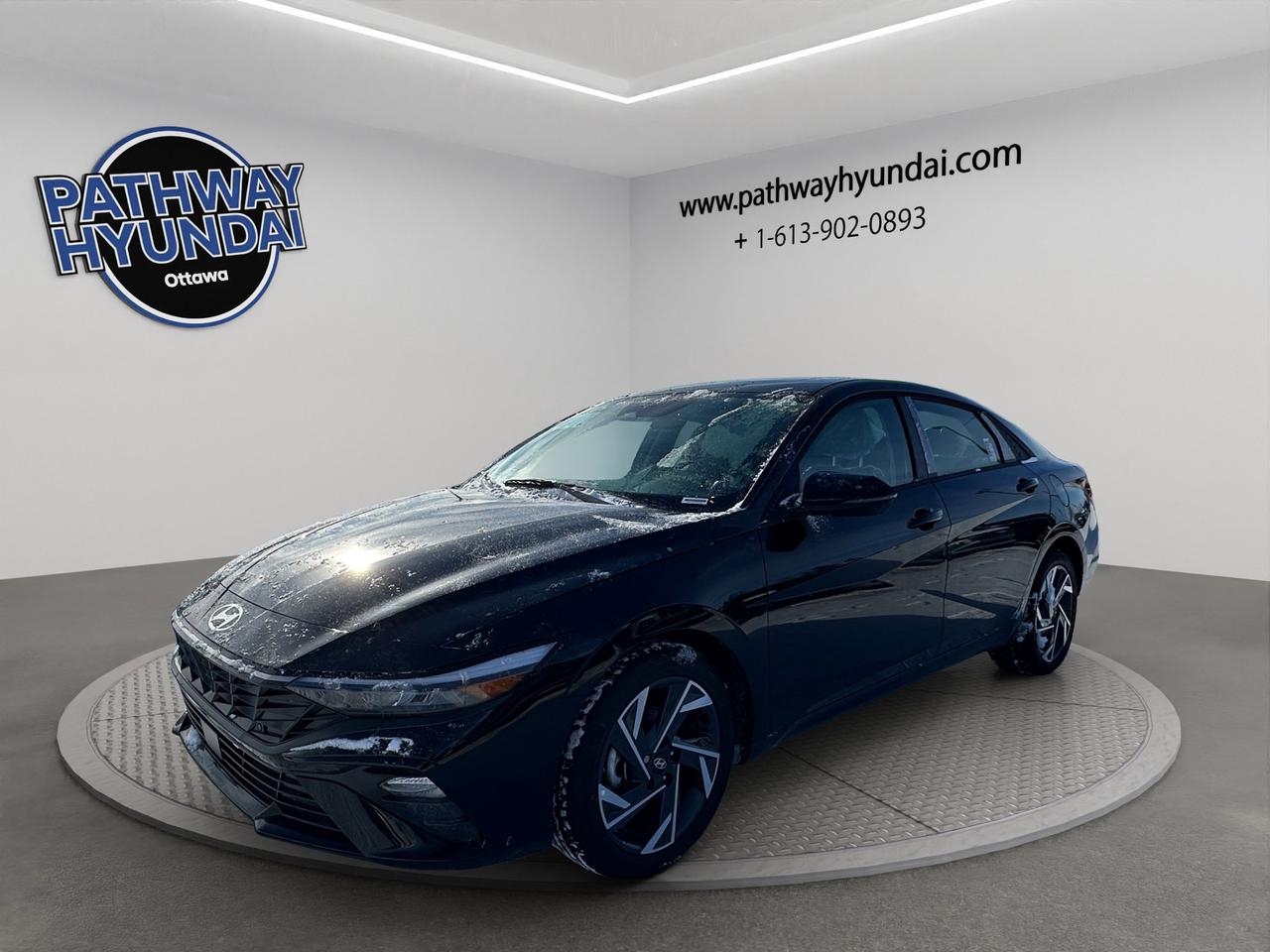 2026 Hyundai Elantra Luxury Photo