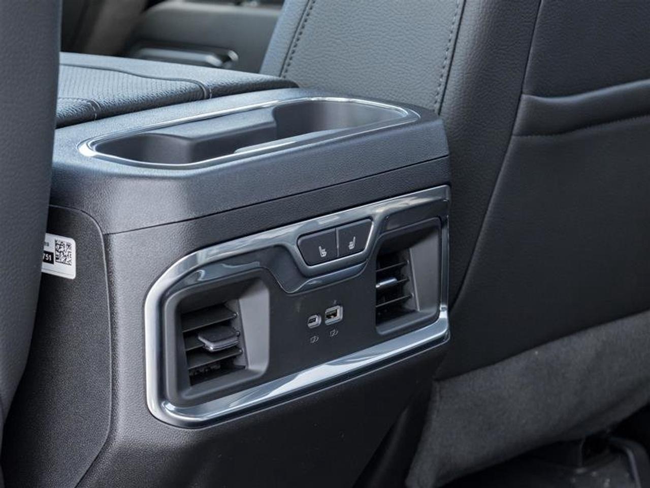 2026 GMC Sierra 2500 HD DENALI Photo