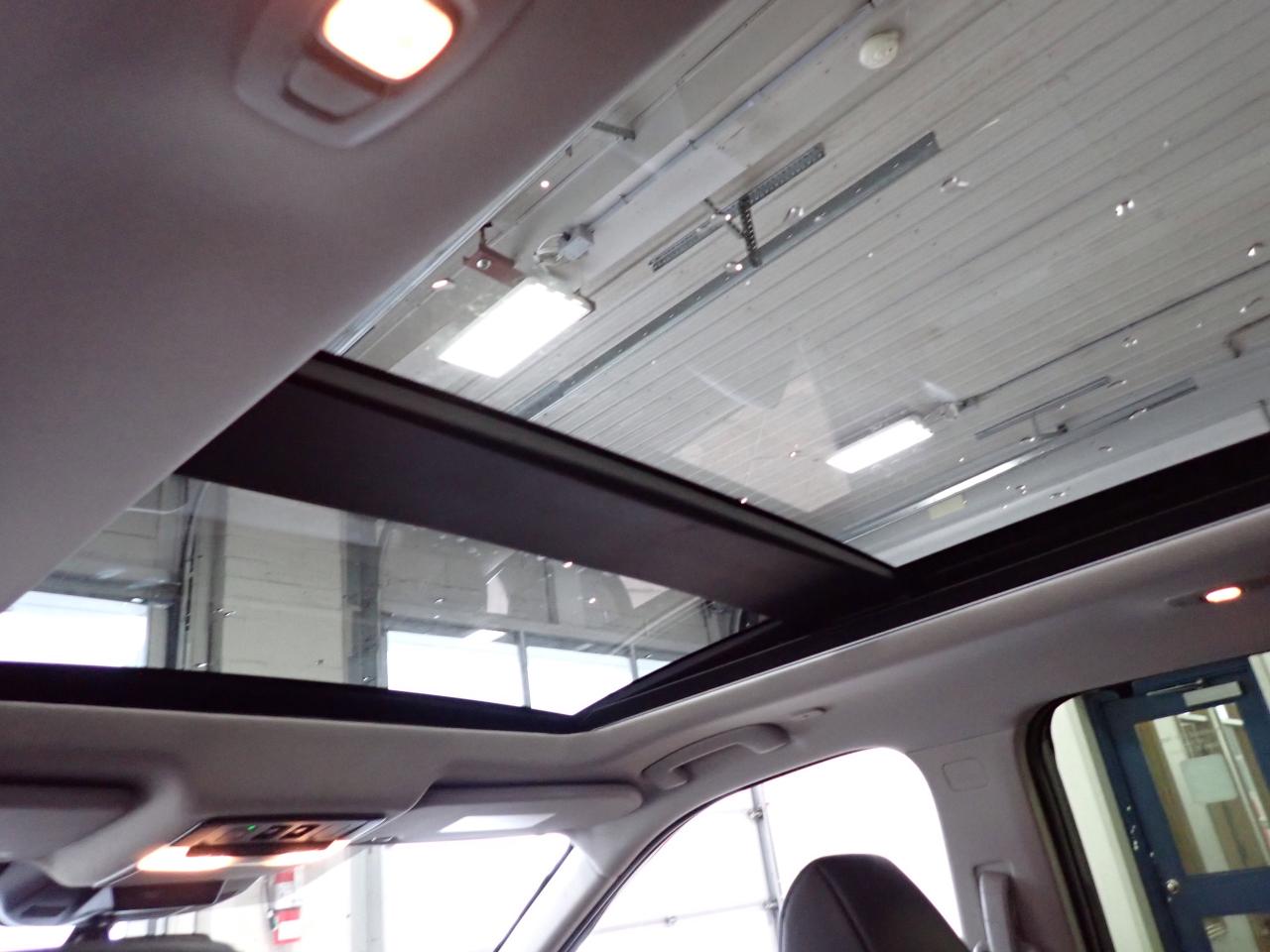 2023 Nissan Rogue Platinum AWD LEATHER NAVI SUNROOF Photo