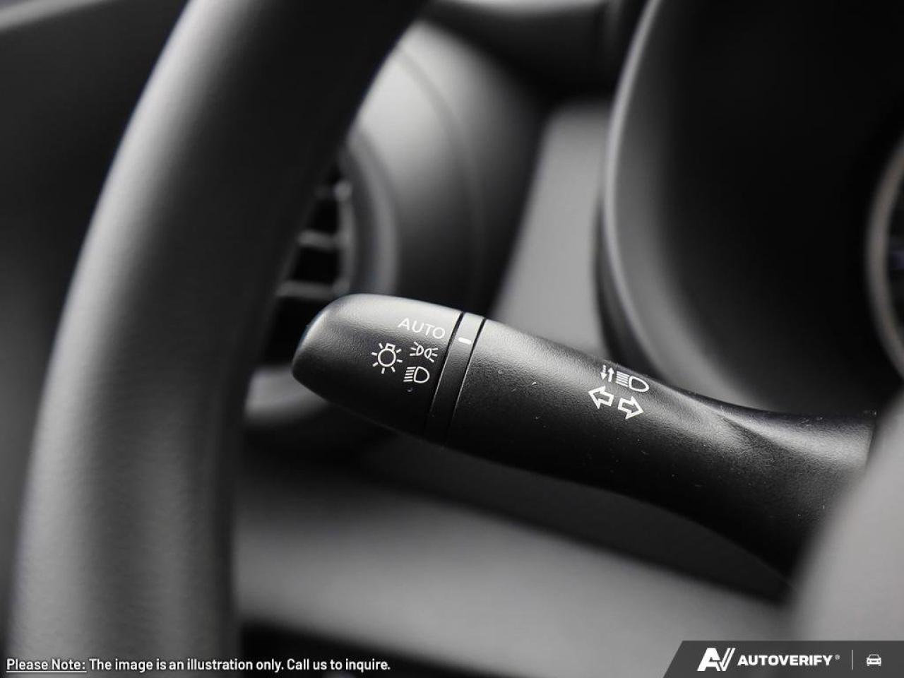 2025 Nissan Kicks Play S Photo