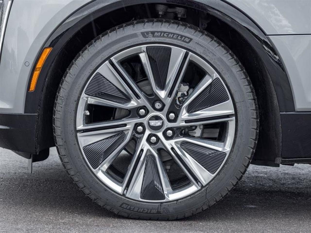 2026 Cadillac LYRIQ Signature Luxury Photo3