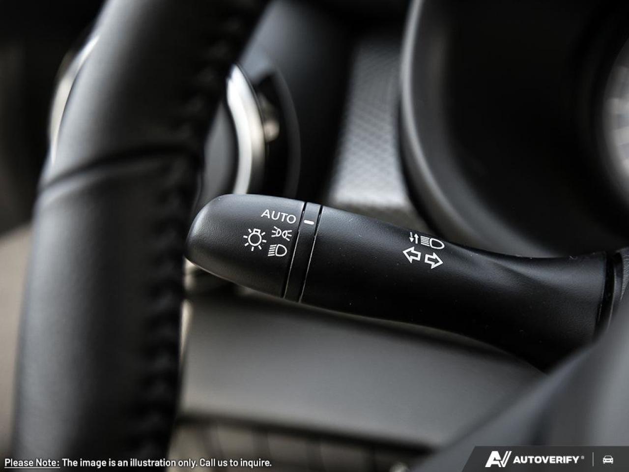 2025 Nissan Kicks Play SV Photo