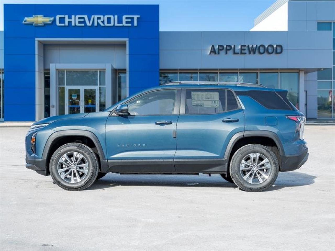 2026 Chevrolet Equinox LT Photo2