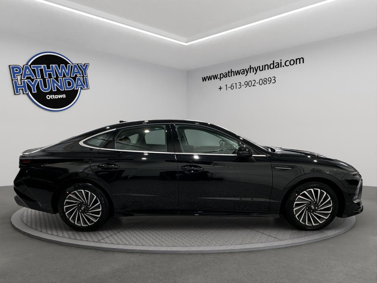 2026 Hyundai Sonata Hybrid Preferred-Trend Photo