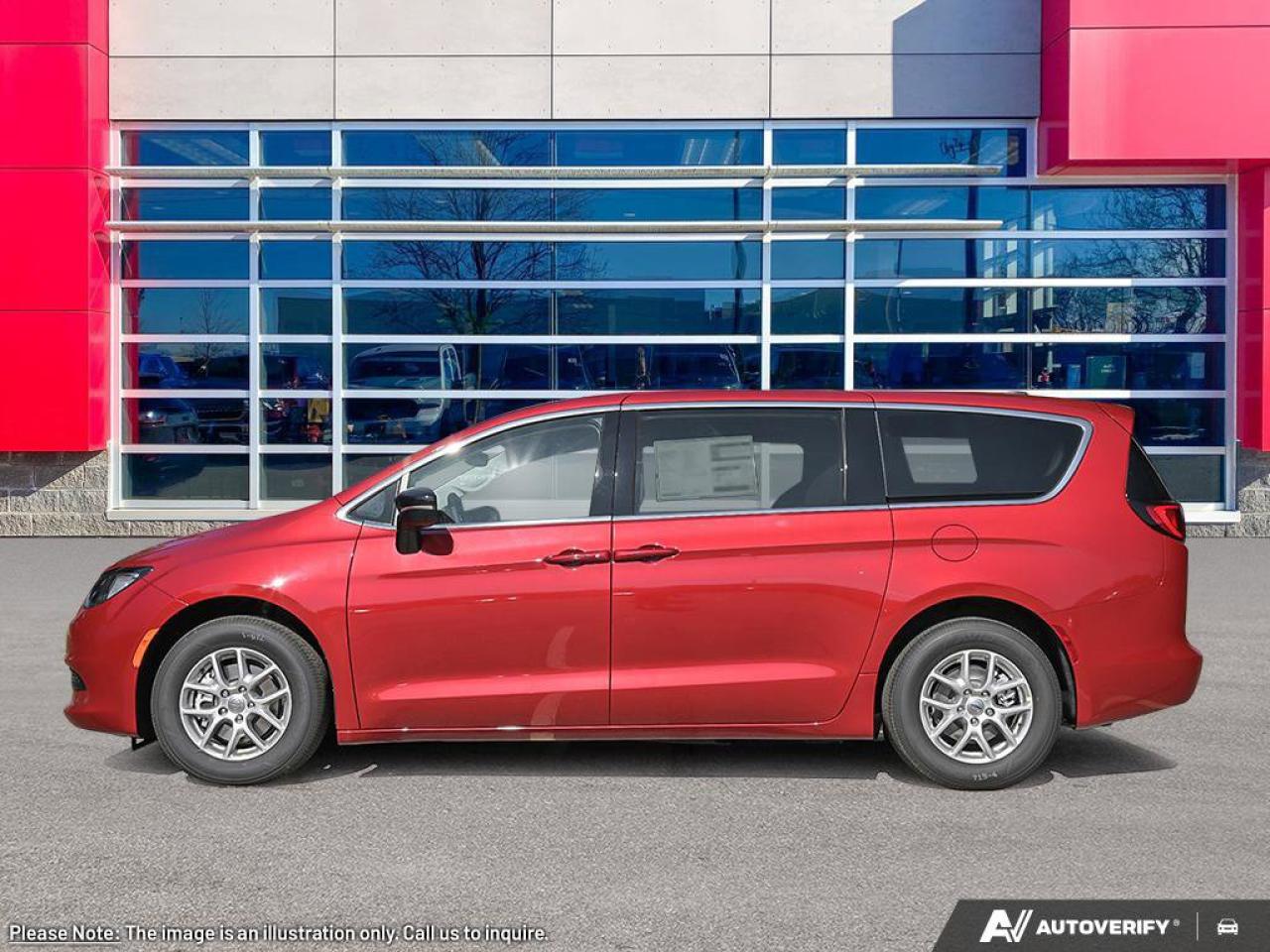 2026 Chrysler Grand Caravan SXT Photo2
