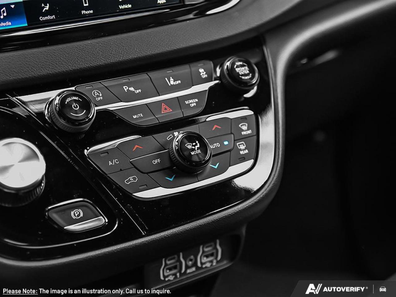 2026 Chrysler Grand Caravan SXT Photo